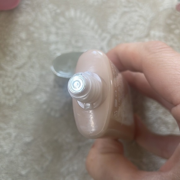 Brand New Clinique Bundle Even Better Clinical Refresh Foundation Cleanser & Lip - Picture 6 of 14